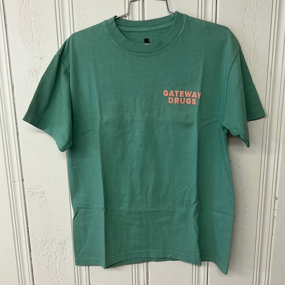 The Born x Raised Gateway Drugs T-shirt - Picture 2 of 5